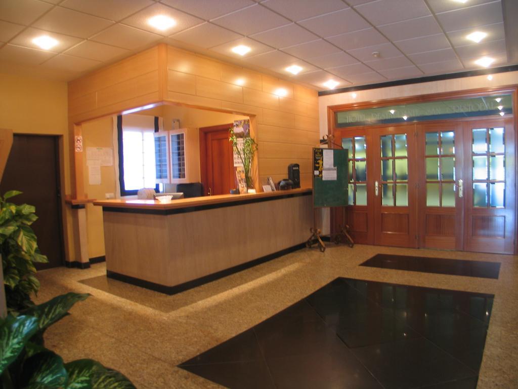 Hotel San Cristobal Coria Buitenkant foto